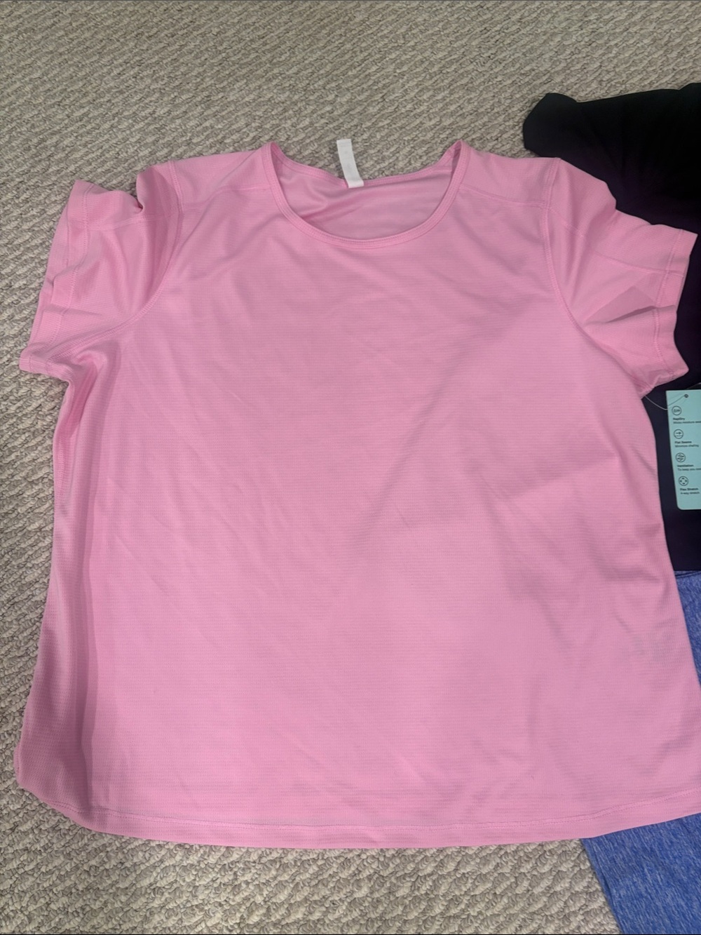 1x active wear tops bundle - Picture 3 of 5